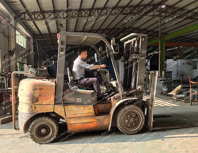 PM治理丨非道路移動機械發動機黑煙凈化