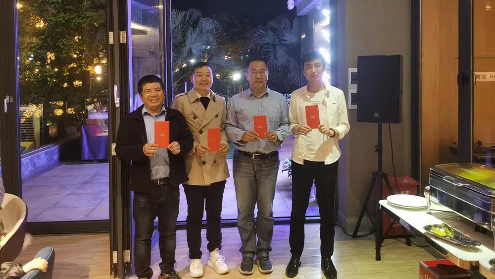 中獎嘉賓上臺領獎（部分）